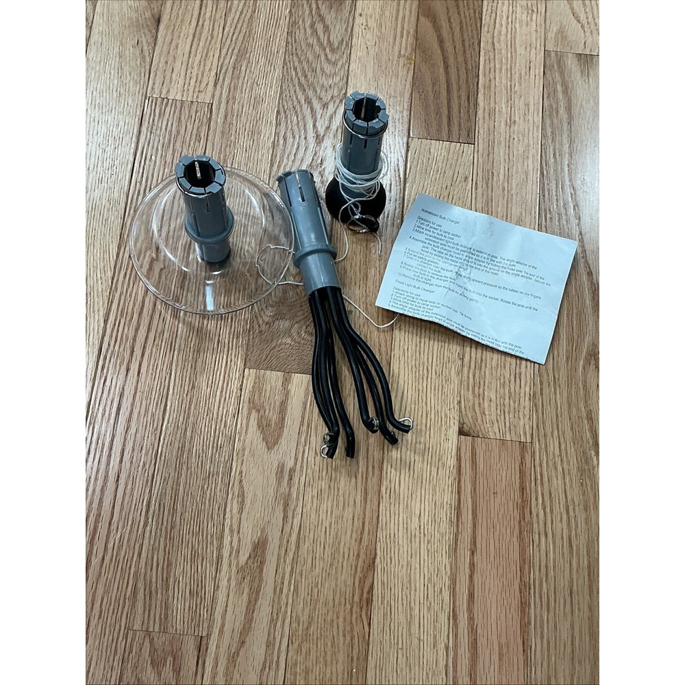 Frontgate REPLACEMENT Light Bulb Changer Extension Incandescent Halogen W/Manual